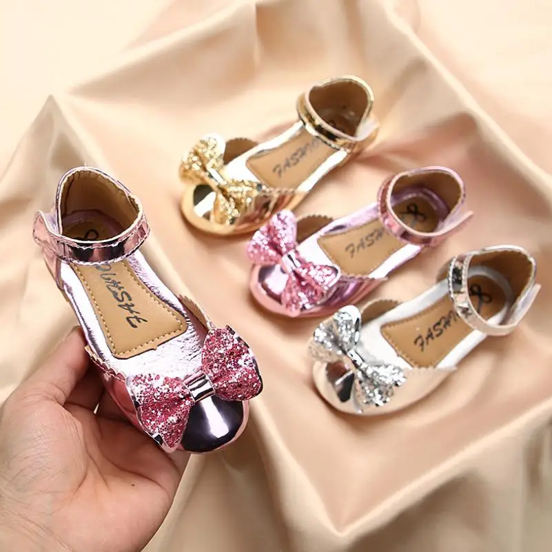 

Summer New Girls Sandals Princess Shoes Fashion Pearls Lace Children Shoes for Kids Beach Sandals Leather Roman Shoes Soft