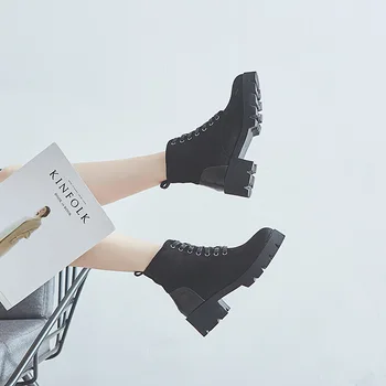 

2019 autumn and winter new boots children fashion simple stitching British style boots comfortable thick with casual Martin boot