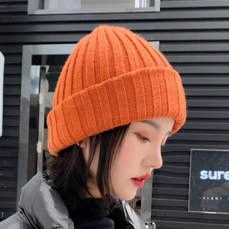 Женская однотонная Повседневная теплая вязаная шапка Skullies Beanies шапки бини женский корейский стиль Элегантный Красивая осенне-зимняя модная шапка