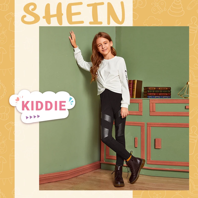 SHEIN Kiddie/черные однотонные штаны из контрастной искусственной кожи с высокой талией для девочек; детские штаны; коллекция года; Осенние повседневные брюки с эластичной резинкой на талии для детей