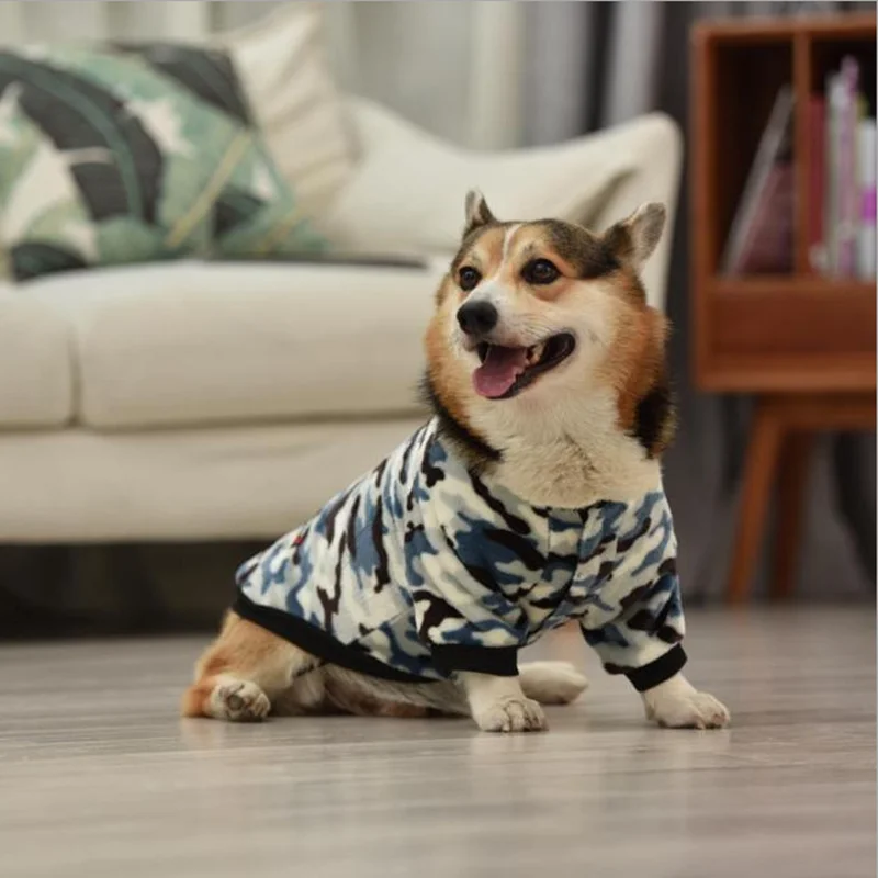 蓝色