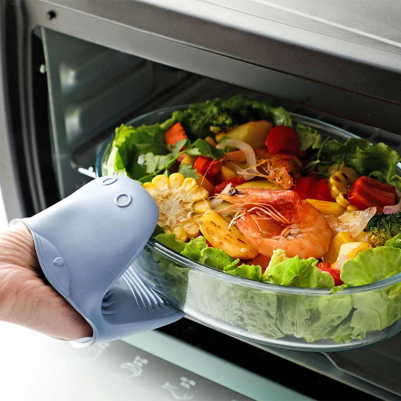 Cartoon Silicone Gloves Anti-scalding Oven Heat Resistant Tray Pot Dish Bowl Kitchen BBQ Holder Mitts Clip silicone oven mitts kitchen gloves silicone oven gloves silicone oven protector
