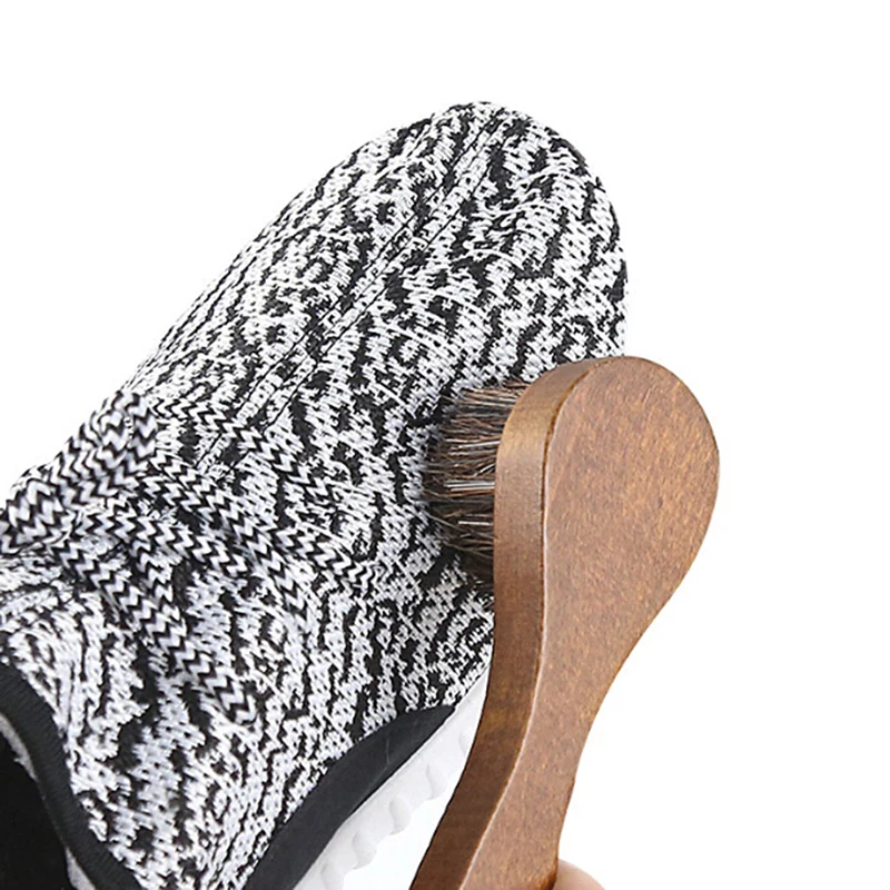 Щетка из конского волоса с длинной деревянной ручкой для чистки обуви