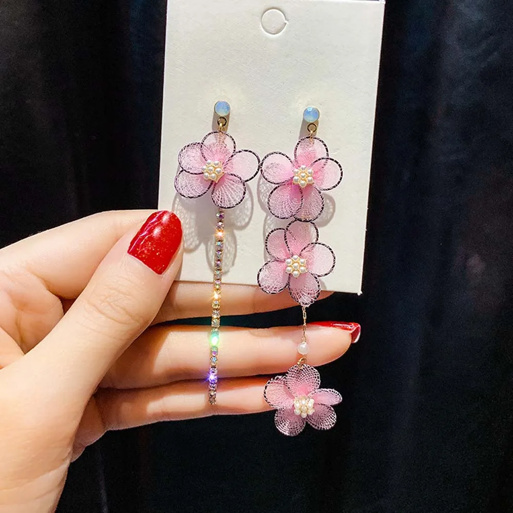 

2019 New Arrival Lace Cute Romantic Women Dangle Earrings Asymmetric Pink Flower Earrings Female Summer Long Simple Eardrop