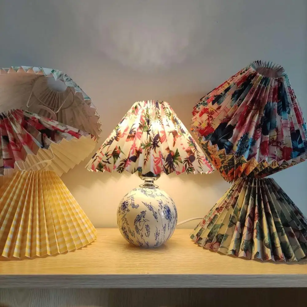 

Net red free bulb ins Korean new ceramic Decor Hotel famous guest home decoration table lamp for bedroom living room