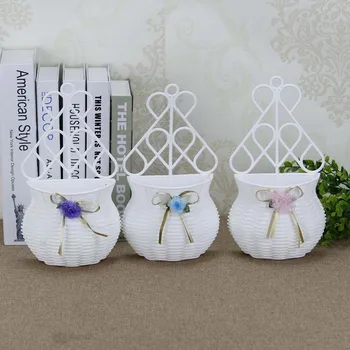 

New Hot Handmade Flower Basket Artificial Rattan Wall Hanging Small White Basket Simulation Flower Arranger for Home Decoration