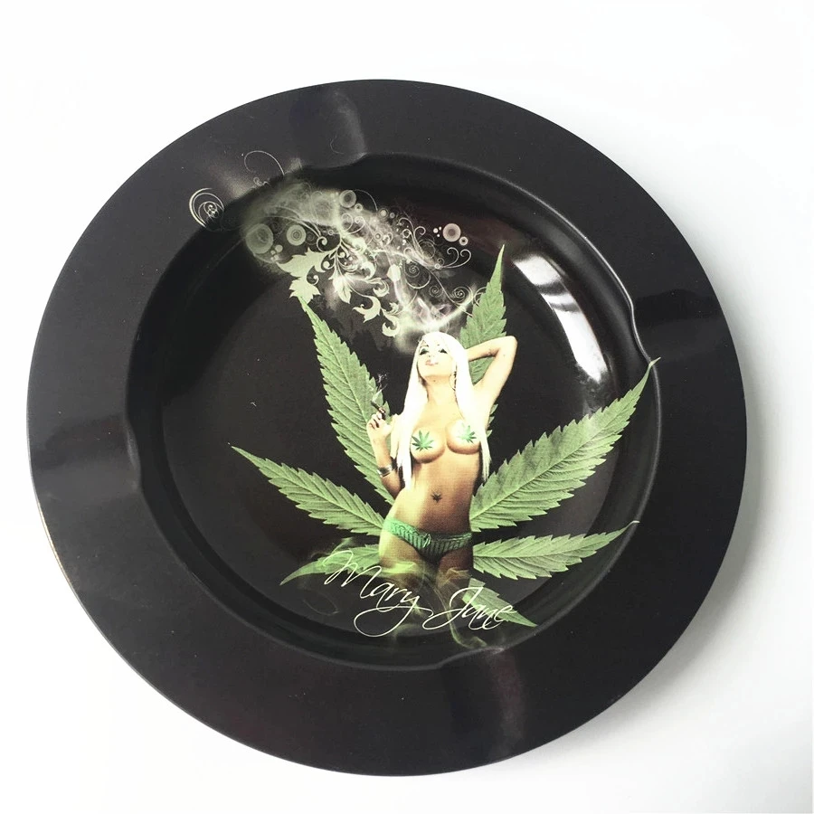 

Sexy Smoking Lady Metal Ashtray For Home Party Bar Nightclub Table Decoration Tobacco Container Plate Cigarette Cigar Ash Tray