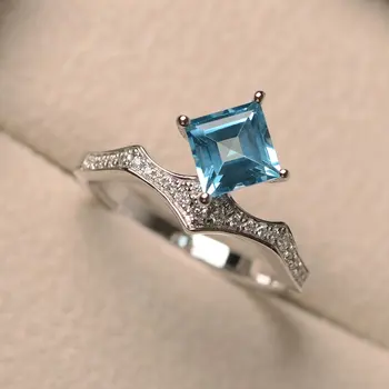 

Hot Selling European and American Fashion Blue Crystal Zircon S925 Sterling Silver Single Diamond Ladies Delicate Wild Ring