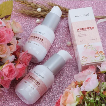 

Clear and smooth skin cream lasting natural concealer oil control and bottom makeup Light but not greasy face makeup