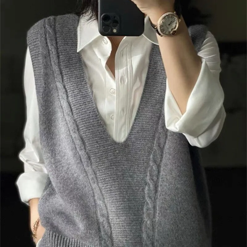 2021 New 100%Pure Wool Cashmere Vest Women V-Neck Thick Sleeveless Wild Sweater Autumn Large Size Waistcoat Knit Pullover |