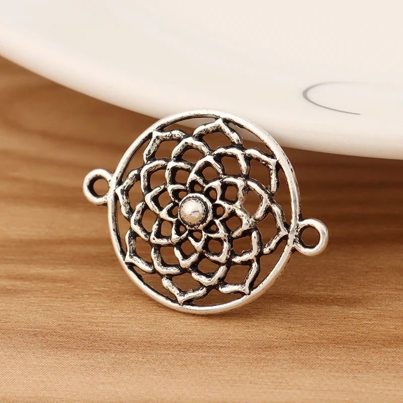 

20 Pieces Tibetan Silver Hollow Filigree Flower Round Connector Charms Pendants for DIY Bracelet Jewellery Making 28x21mm