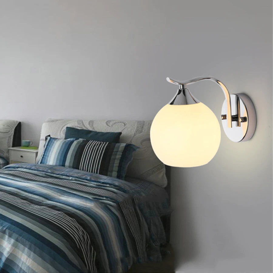 현대 벽 Sconce 중반 세기 산업 매트 글로브 유리 램프 그늘 벽 조명기구 로프트 침실 베란다 허영 라이트