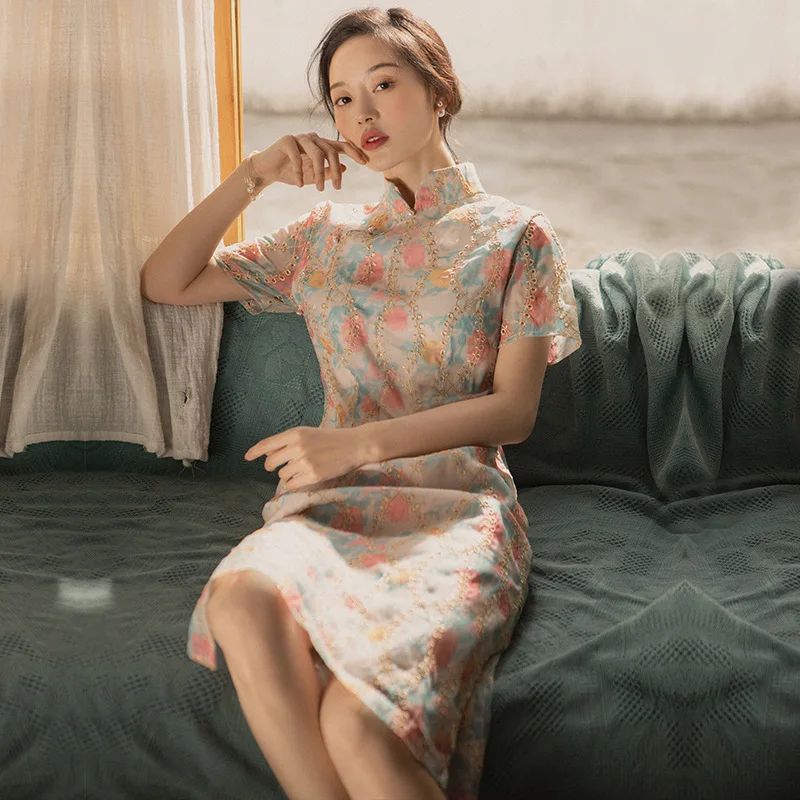 

Perilla And Old Men Lark Called All Day GIRL'S Fresh Embroidery Cheongsam 19 Retro Literature And Art Dress