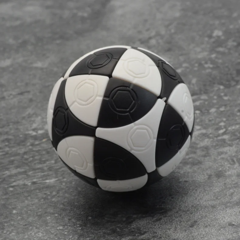 4 см Lefun мини Черно-белые футбольные магические кубики брелок странная форма скрученная головоломка Рождественский подарок