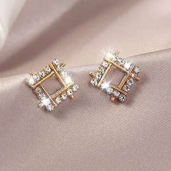 

LATS New Korean Stars Zircon Earrings Elegant Pearl Stud Earrings for Women 2020 Kolczyki Brincos Female Fashion Jewelry