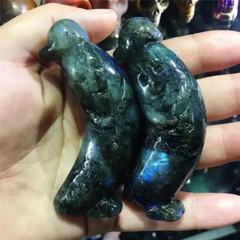 

1pcs AAAA Natural coloured light pull feldspar hand carved banana man crystal statue decorated crystal Christmas gift Christmas
