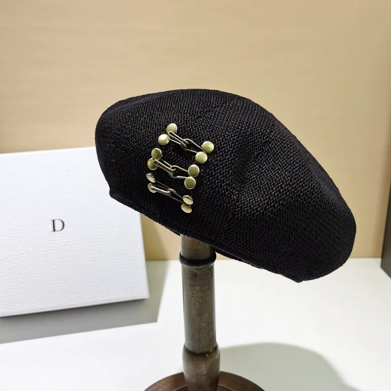 

Шапка-берет Женская в стиле ретро, соломенный берет художника с металлическими заклепками, теплая универсальная черная, зимняя, осень