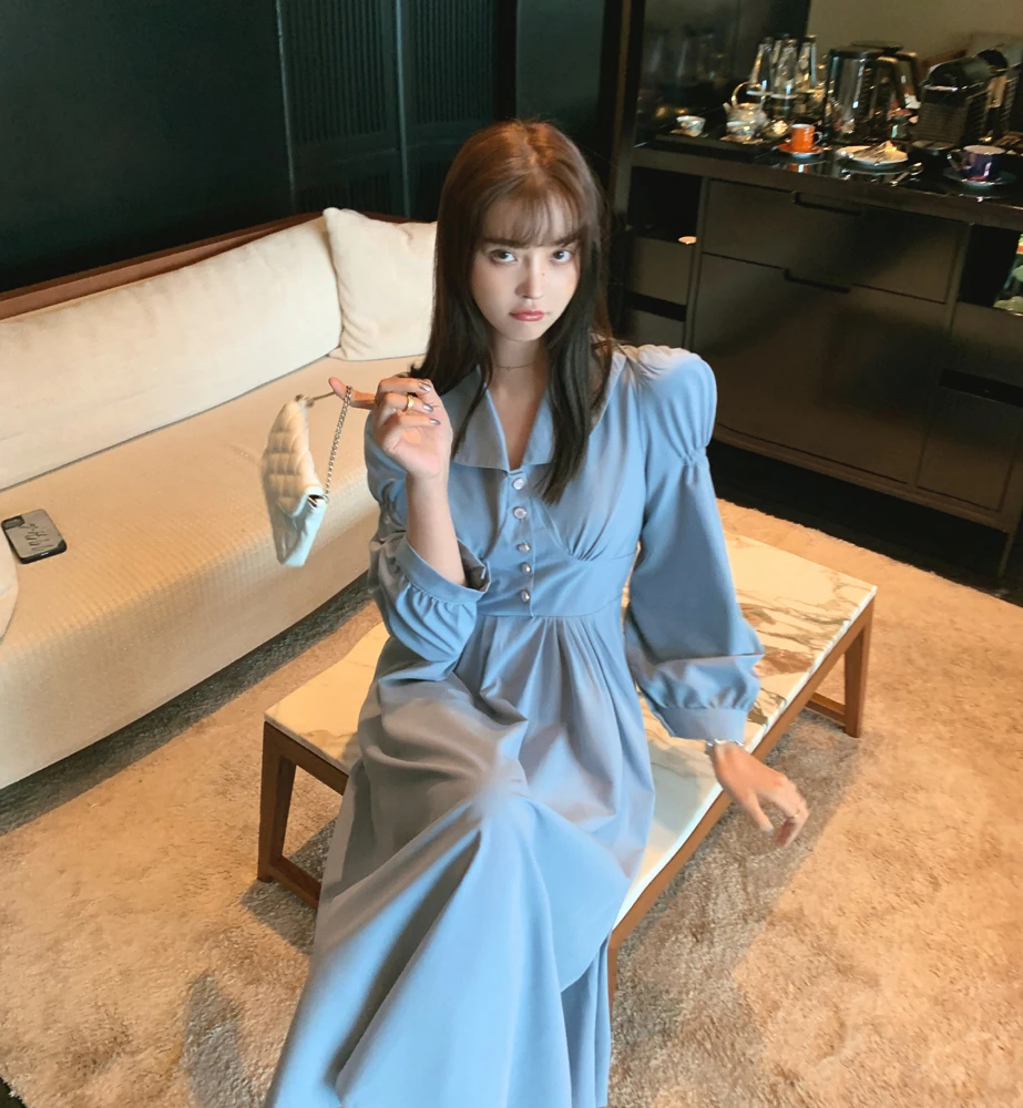 2020 autumn and winter fashion new retro dress Hepburn style French girl long sleeve gentle puff sleeve over the knee mid-length