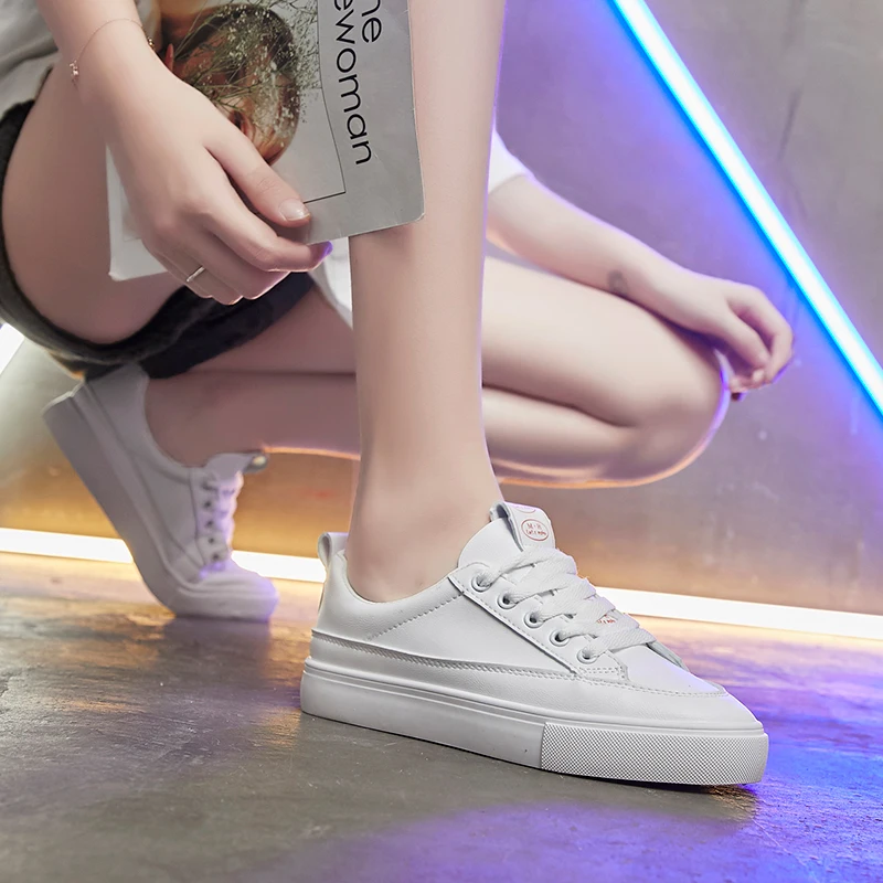 

Fashion Shoes Female Breathable Striped Women Vulcanize Leather Shoes New Non-slip Sneakers Flat Casual Shoes Women U20-53