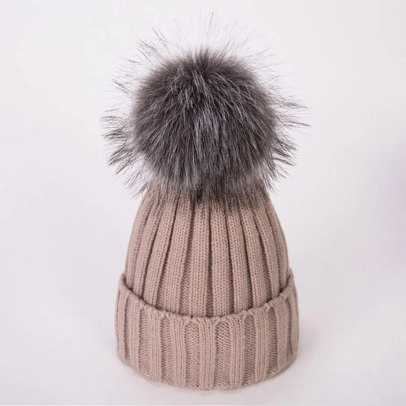

2019 Womens hats Add velvet Fleece Inside Beanies Winter Hats for women 100% Raccoon Fur Pompom Hat Female Twist pattern caps