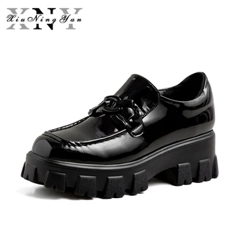 

2020 Women's Shoes Fashion Vintage Patent Leather Oxfords for Women Metal Chain Flat Platform Fringe Ladies Flats Brogue Shoes