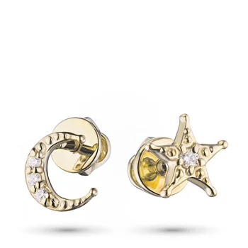 

Yellow gold pouches with diamonds