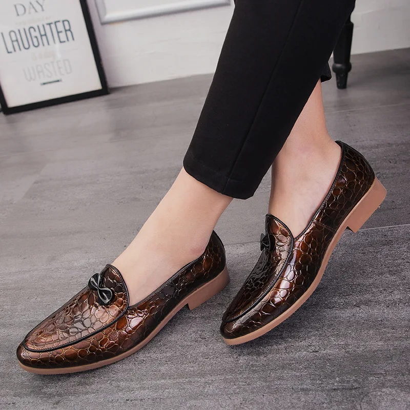 Merkmak/Мужская обувь с острым носком Модные Мужские модельные туфли в деловом стиле формальная обувь Большие размеры с бантом, мужские вечерние туфли