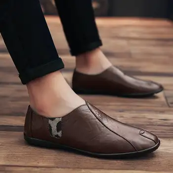 

Solid Spring Autumm Leather Men Loafers Classics Fashion Flat Driving Shoes Soft Artificial Leather Slip On Shoes