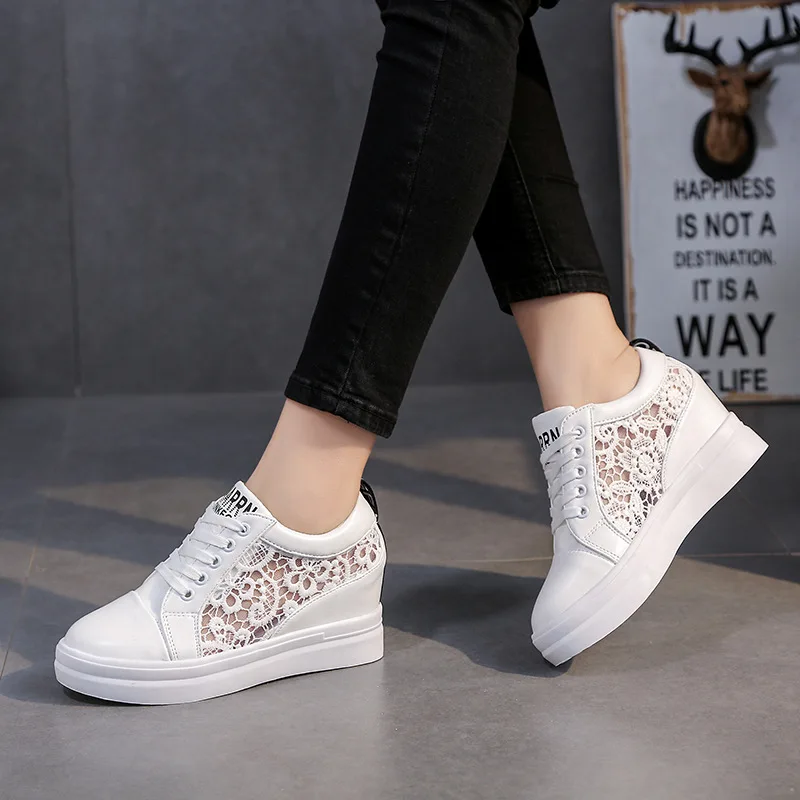 

Summer New Style round-Toe Elevator Casual Shoes Women's Lace Punched Sheet Shoes Women's Versitile Fashion