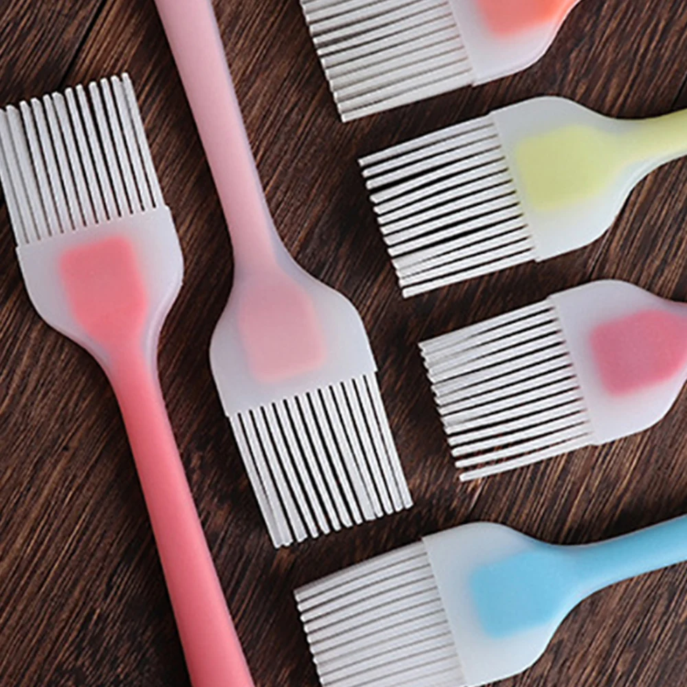 

1PC Silicone Bread Basting Brush Silicone Baking Bakeware Bread Cook Brushes Baking Accessories Oil BBQ Basting Baking Tools