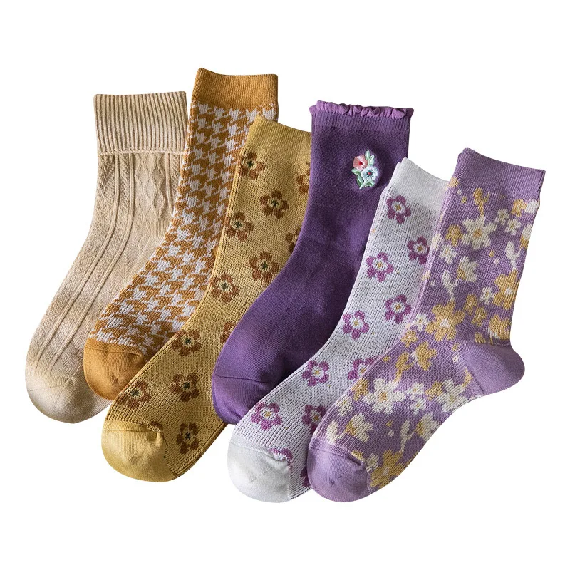

3 Pair Christmas 2020 Autumn Winter Warm New Woman Socks Harajuku Retro Colorful High Quality Fashion CottonÂ Funny Casual Socks