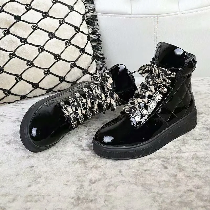 Scarpe donna/Женская обувь; zapatos De Mujer; женская обувь с перекрестной шнуровкой; chaussures femme; ботильоны из лакированной кожи с круглым носком