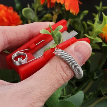 

Multifunction Garden Pruner Fruit Picking Device Multifunction Thumb Knife Cutting Blade Rings Finger Protector Safe Blade Tool