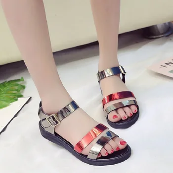 

2019 summer new Korean version of the simple fashion comfortable women's flat sandals buckle with sweet girls to work sandals