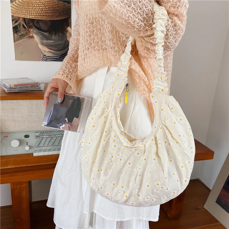 Weysfor New Women Canvas Shoulder Bags Embossed Daisy Floral Handbag Casual Tote Literary Books Bag Shopping Bag For Girls