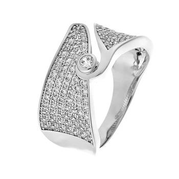 

Кольцо из серебра с фианитами R01333