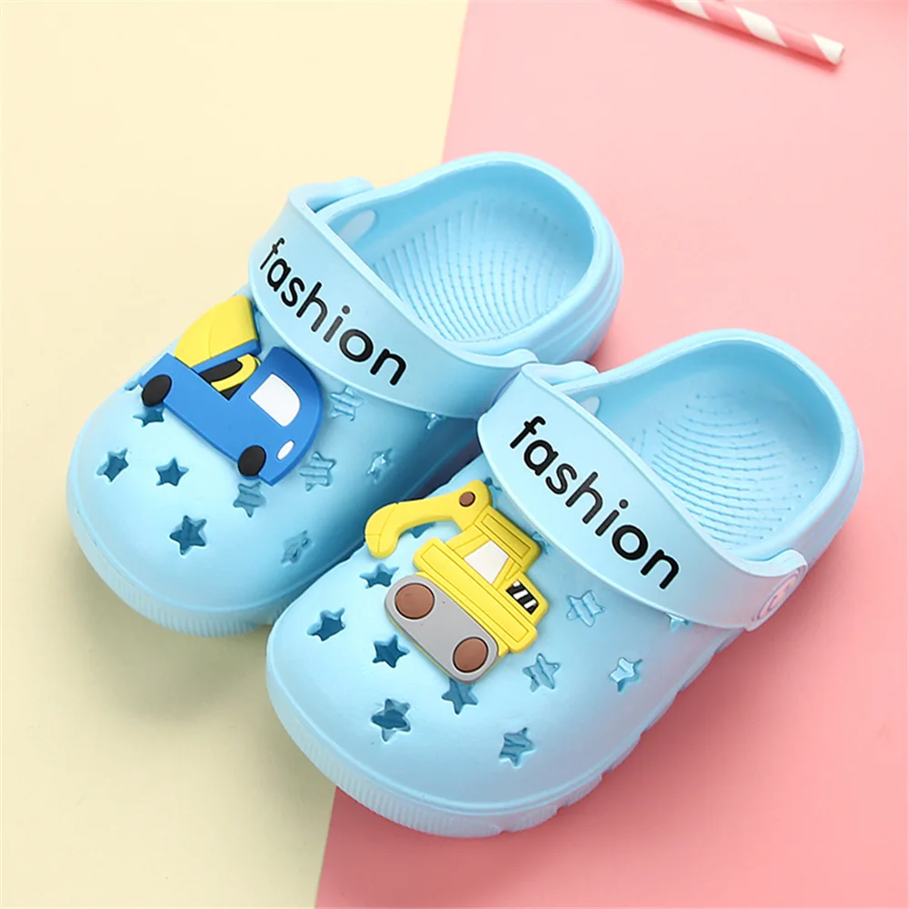 Zapatillas de verano para bebés, maquinaria de excavación de dibujos animados, sandalias de playa, cómodas, planas, con tapa