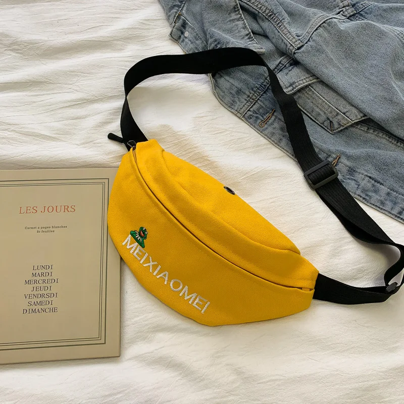 

ins canvas small bag female 2020 new Korean casual net red Komi frog breast bag wild sports waist bag