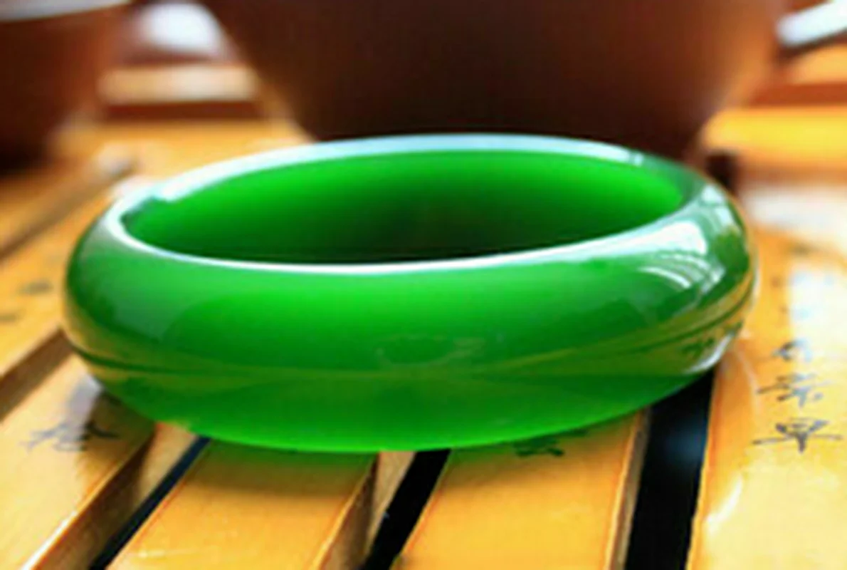 

Natural 57-64mm Certified Green A Jade Jadeite Bracelet Bangle