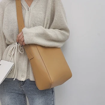 

Fashion Workplace Simple Women's Bag 2020 Popular Wild Messenger Bag Simple Fashion Bucket Bag HOT Style Shoulder Bag