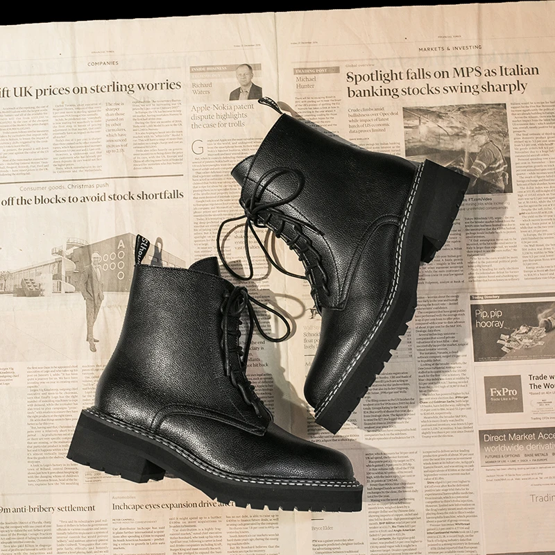 Новые осенние ботинки черного и белого цвета армейские ботинки женские кожаные мотоциклетные ковбойские ботинки на платформе сапоги панк до лодыжек женская обувь