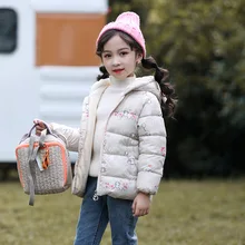 Пуховик с принтом для девочек; Милая хлопковая детская стеганая куртка с капюшоном и ушками для маленьких детей; теплая ветрозащитная зимняя одежда
