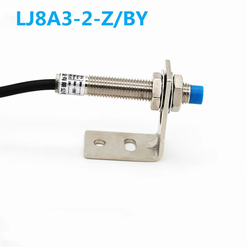 M8-LJ8A3-2-Z-BY-3-PNP-normally-open-6V-36V.jpg