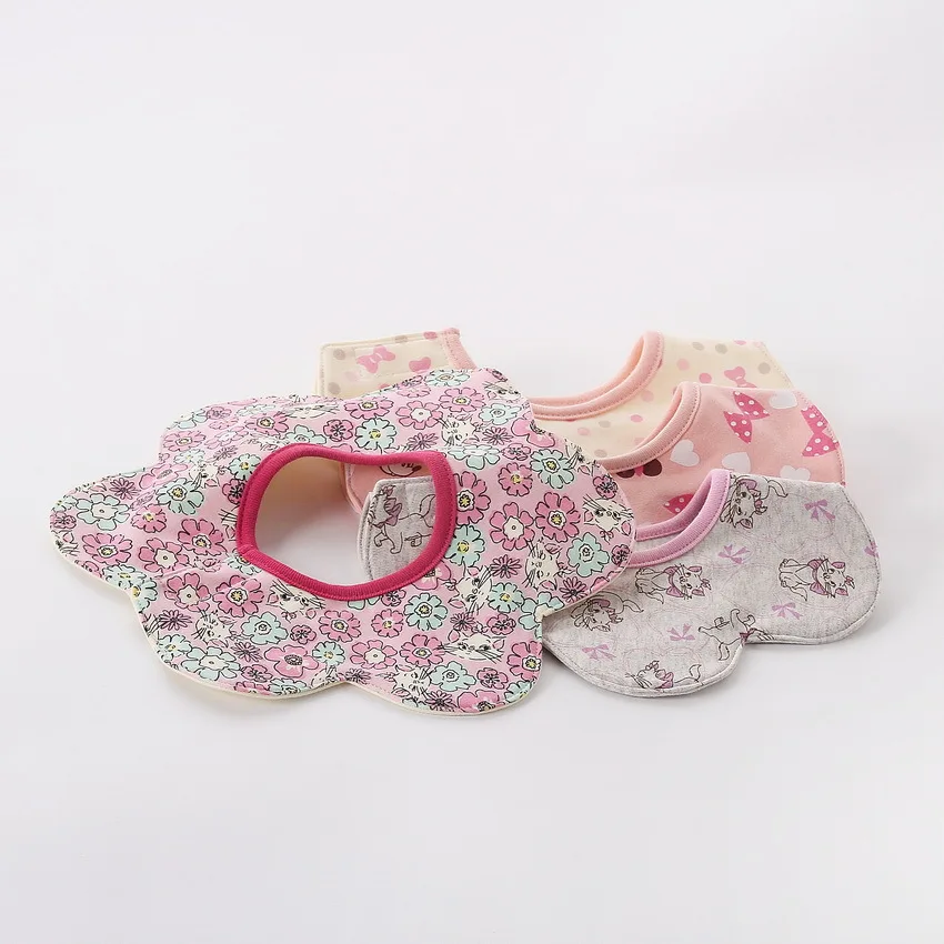 

Export Japan SENSHUKAI Cute Full Printed Bibs Infant 360-Degree Rotating Waterproof Bib Infant Summer Thin