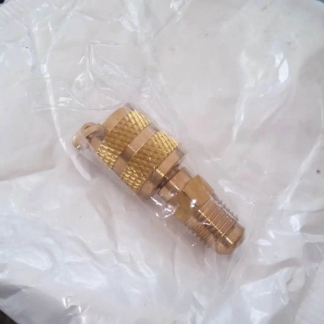 Brass R410A Adapter For Refrigerant HVAC Mini Split Air Conditioners 1/4" Male SAE to 5/16" Female SAE Charging Hose Pump