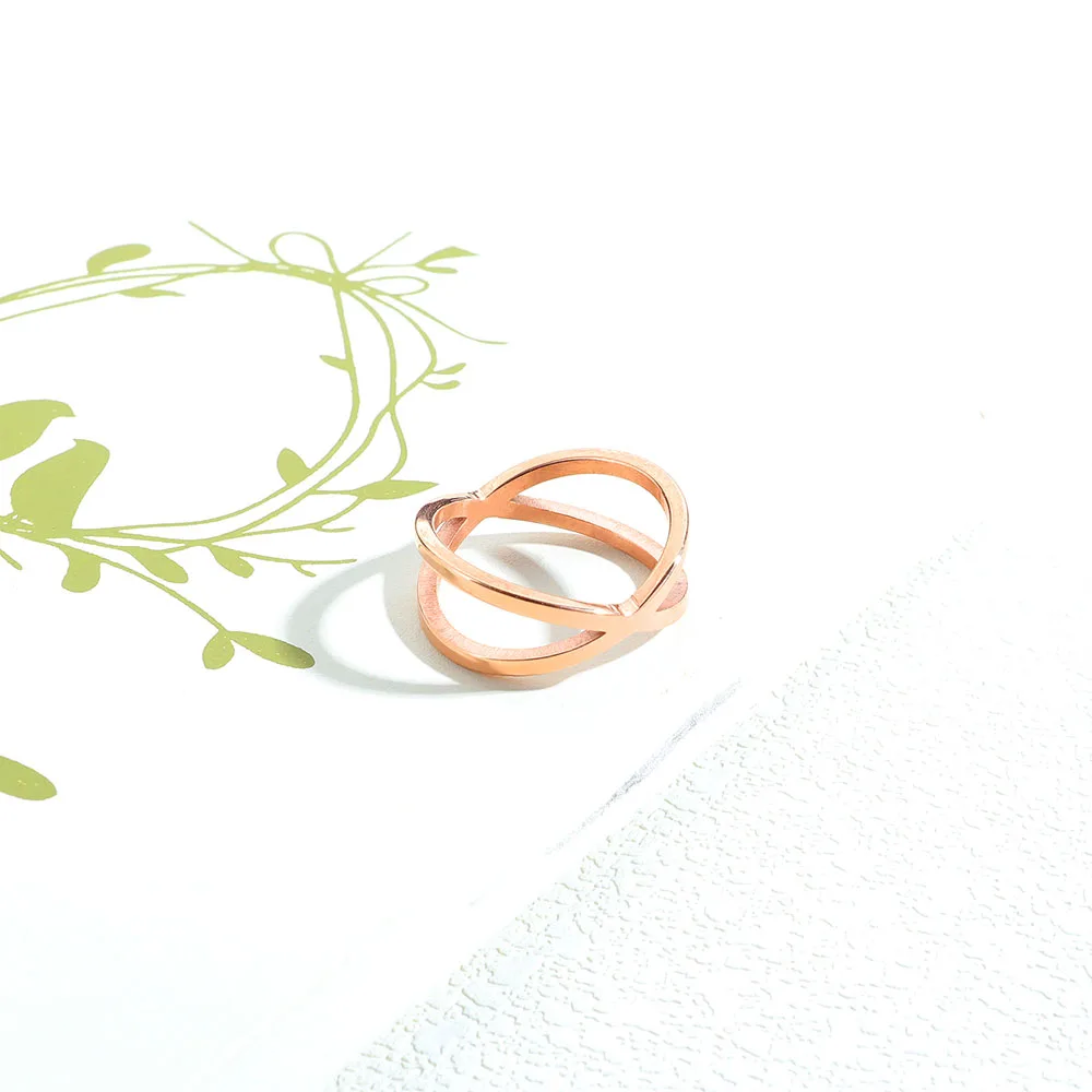Lokaer титановое геометрическое кольцо X-shape из нержавеющей стали ювелирные изделия модный OL Стиль Розовое золото кольца на годовщину для женщин девушек OGJ673