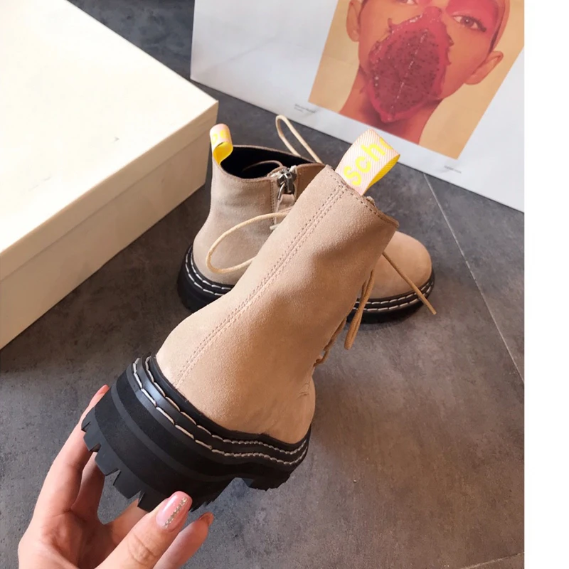 Новинка года; ботинки в стиле пэчворк; женская обувь на шнуровке; Zapatos De Mujer; ботильоны; botas Mujer; шикарная женская обувь; женские Ботинки martin на платформе