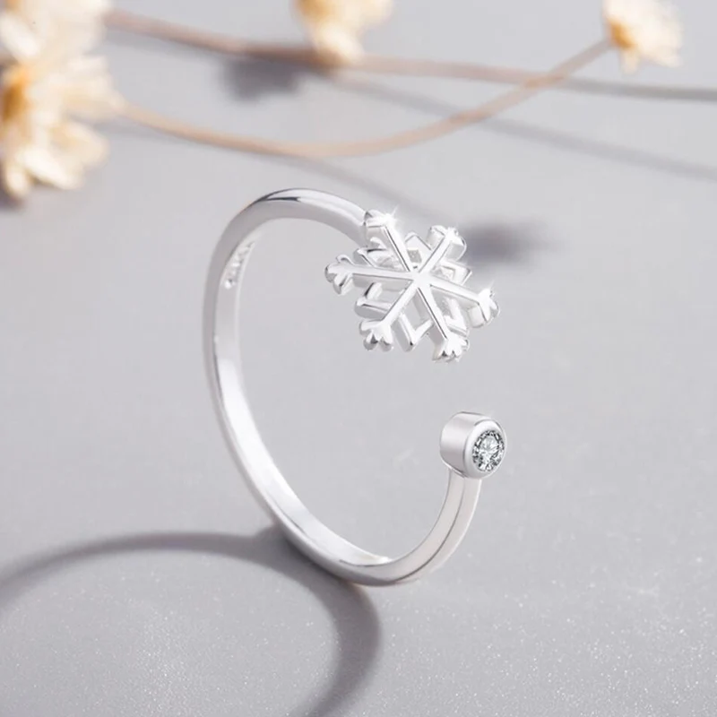 

Female Crystal Snowflake Rings For Women Fashion Open Finger Rings Zircon Thin Ring Wedding Bands Fine Jewelry Christmas Gifts