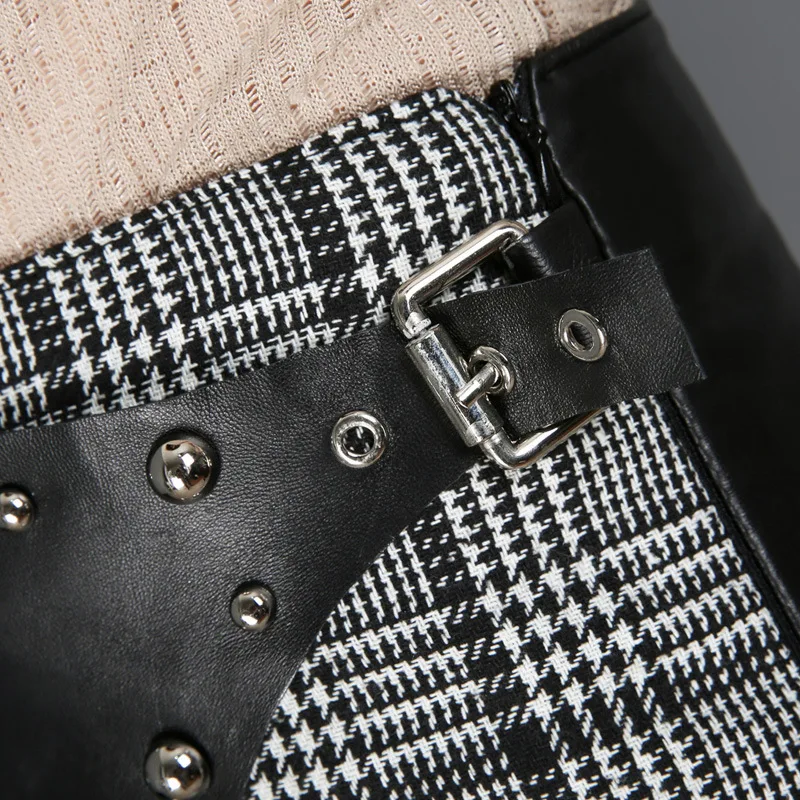 4832331965_698370517