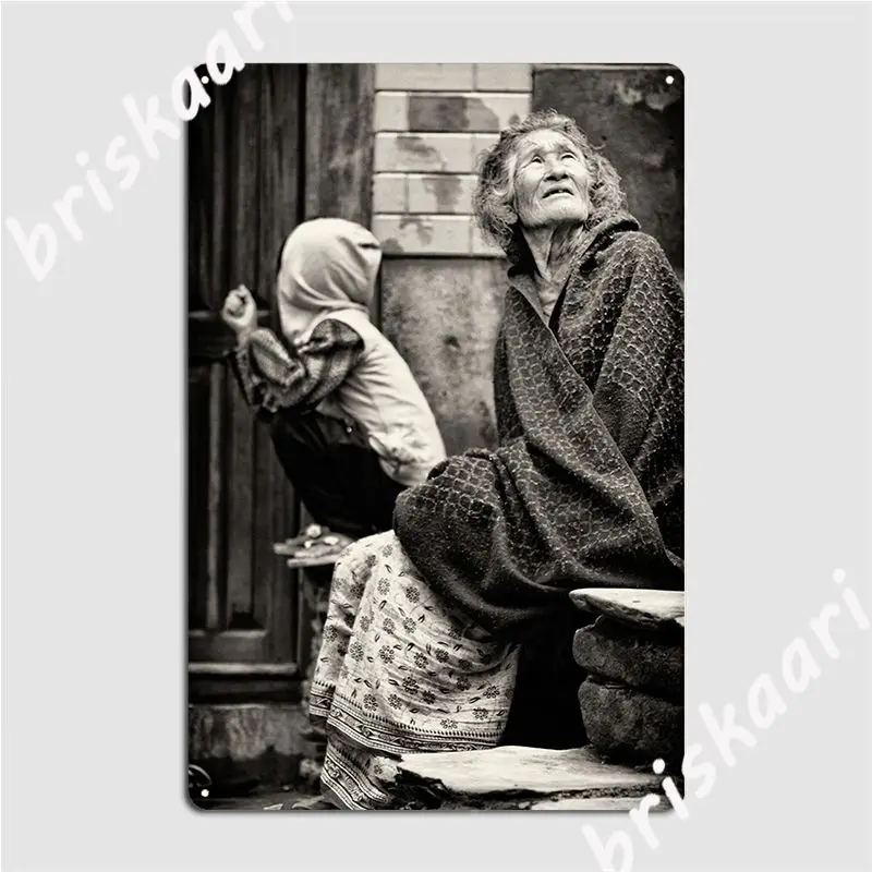 

Old Woman And Child Metal Plaque Poster Wall Mural Pub Garage Create Garage Decoration Tin Sign Poster